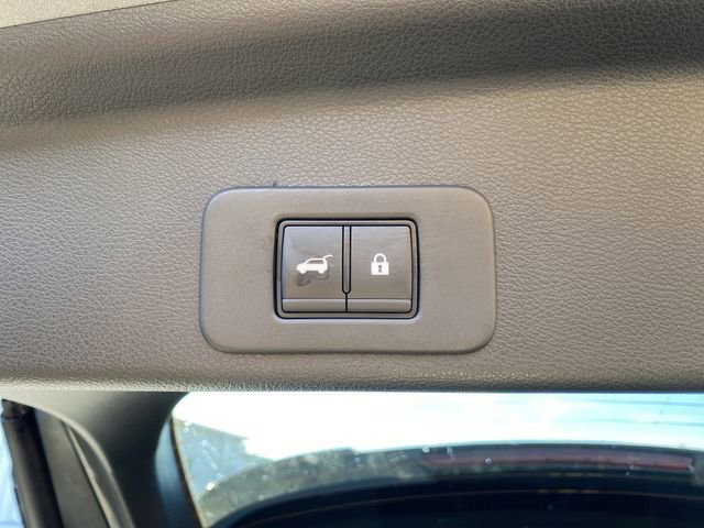 Used 2025 Nissan Murano SL image 17