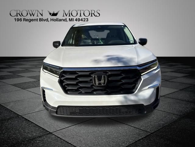 Used 2023 Honda Pilot LX image 2