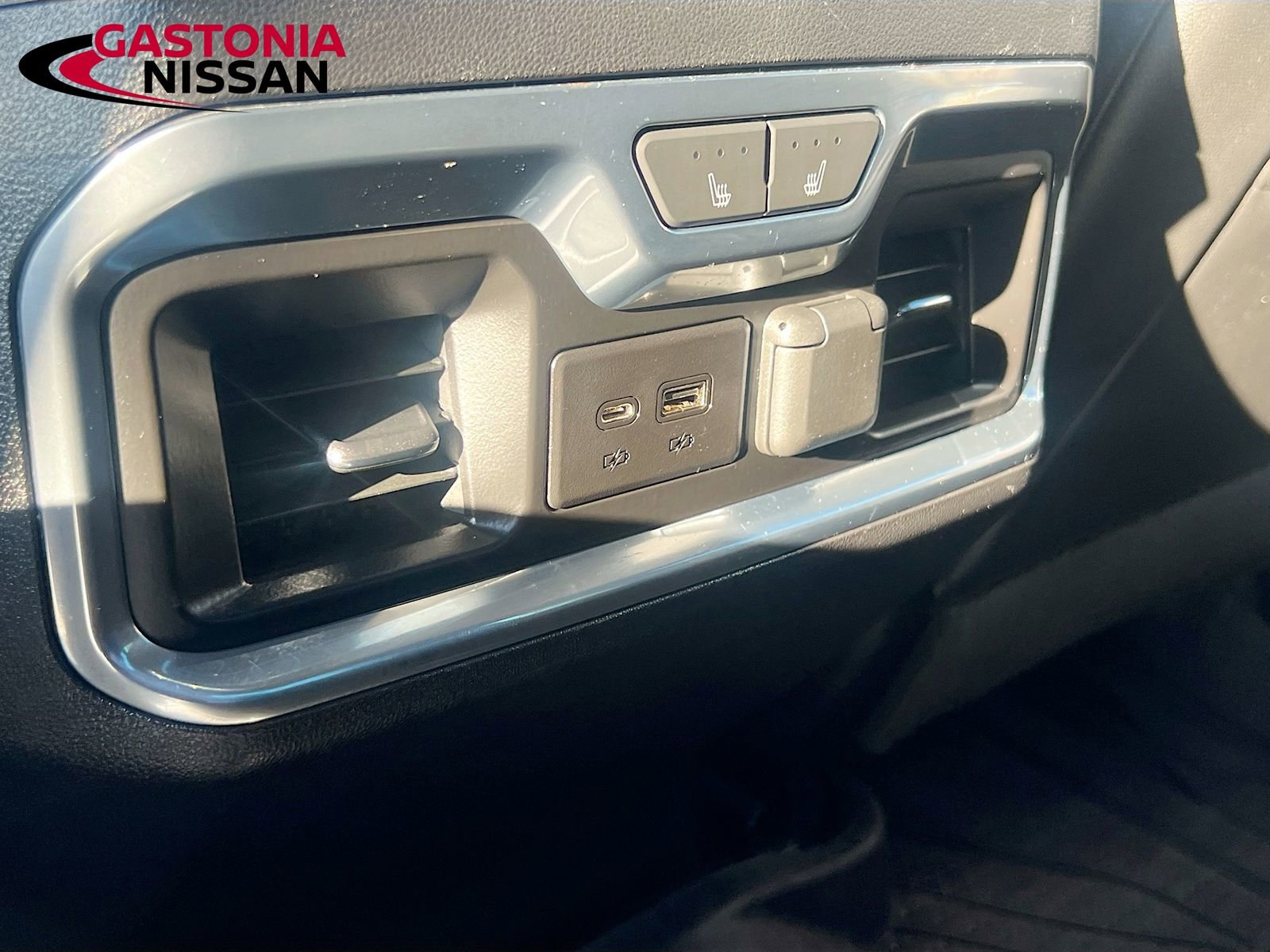 Used 2019 Chevrolet Silverado 1500 LTZ w/ LTZ Premium Package image 35