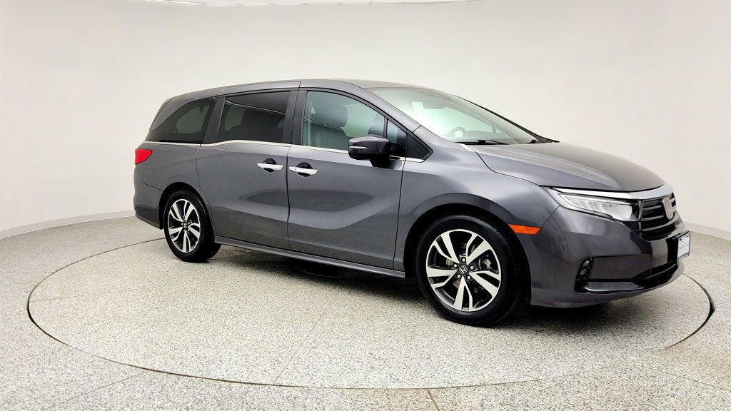 Used 2023 Honda Odyssey Touring image 3