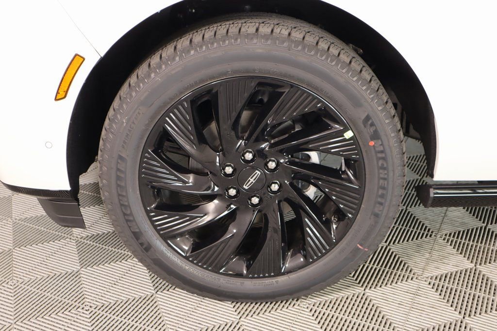 New 2025 Lincoln Navigator Reserve w/ Jet Appearance Package image 20