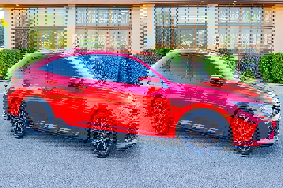 Used 2018 Honda Civic Sport image 12