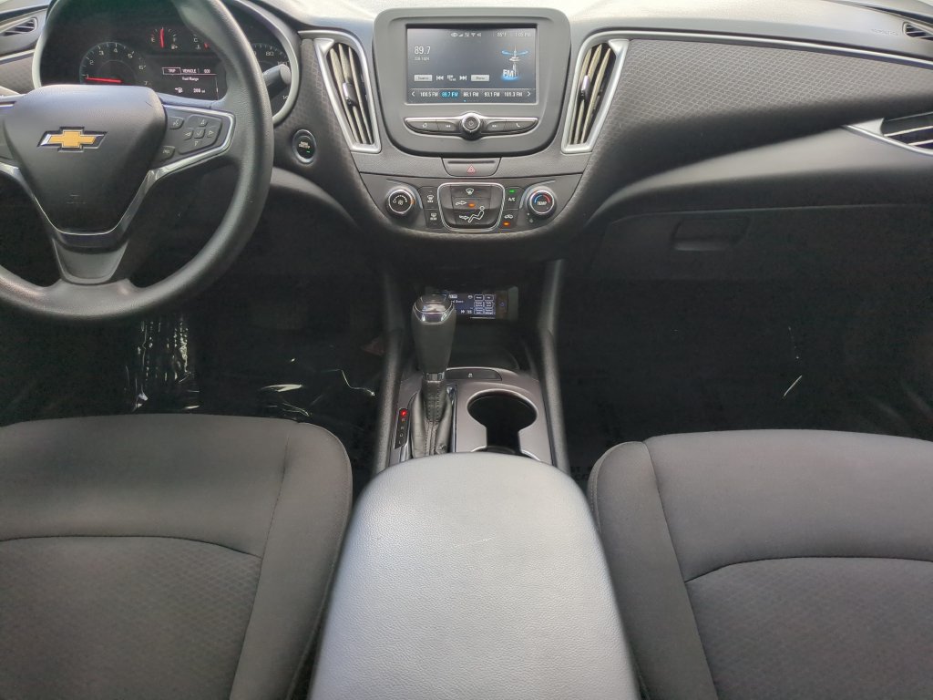 Used 2018 Chevrolet Malibu LS FWD image 12