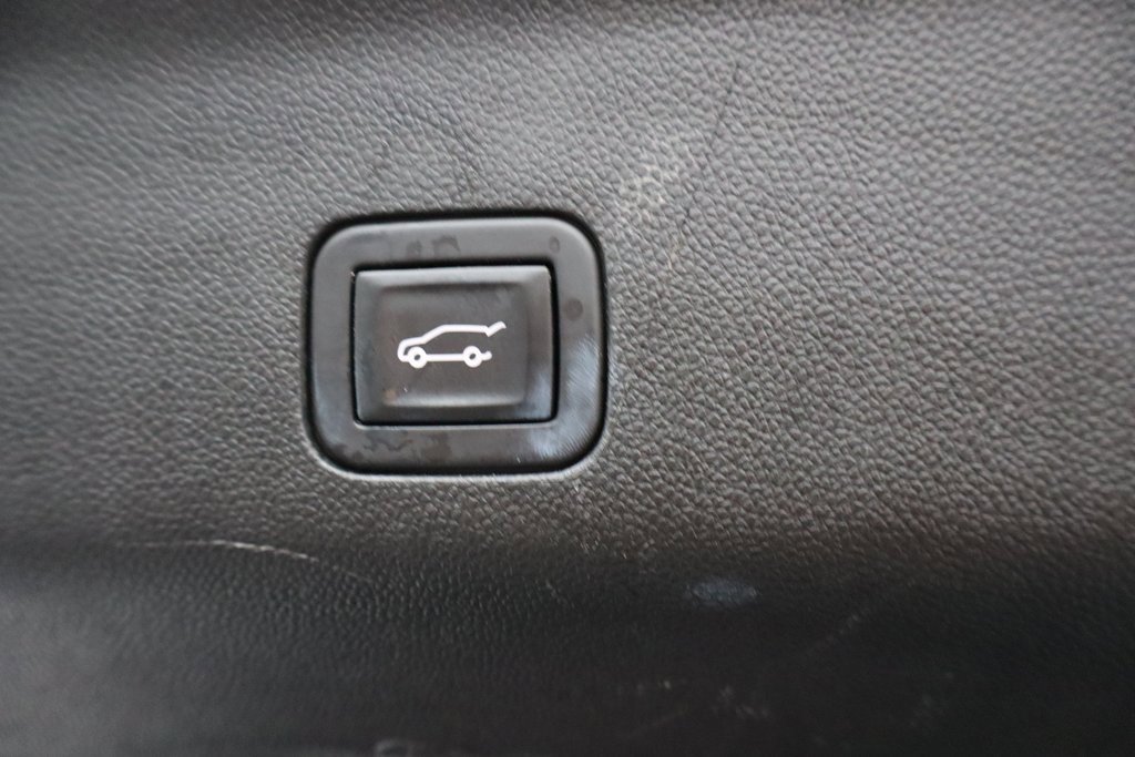 Used 2023 Chevrolet Tahoe Premier image 27