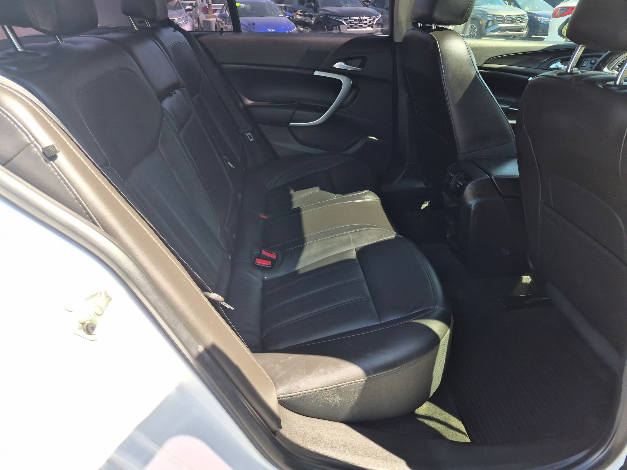 Used 2015 Buick Regal Premium w/ Experience Buick Package AWD/4WD image 32