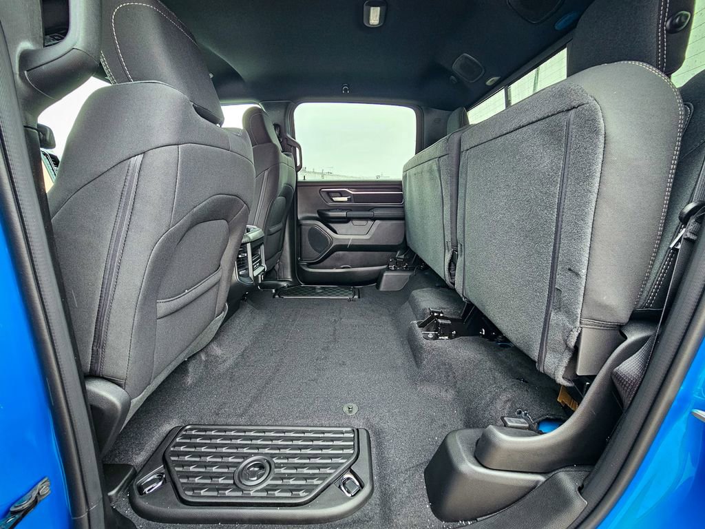 New 2026 RAM 1500 4x4 Crew Cab image 36