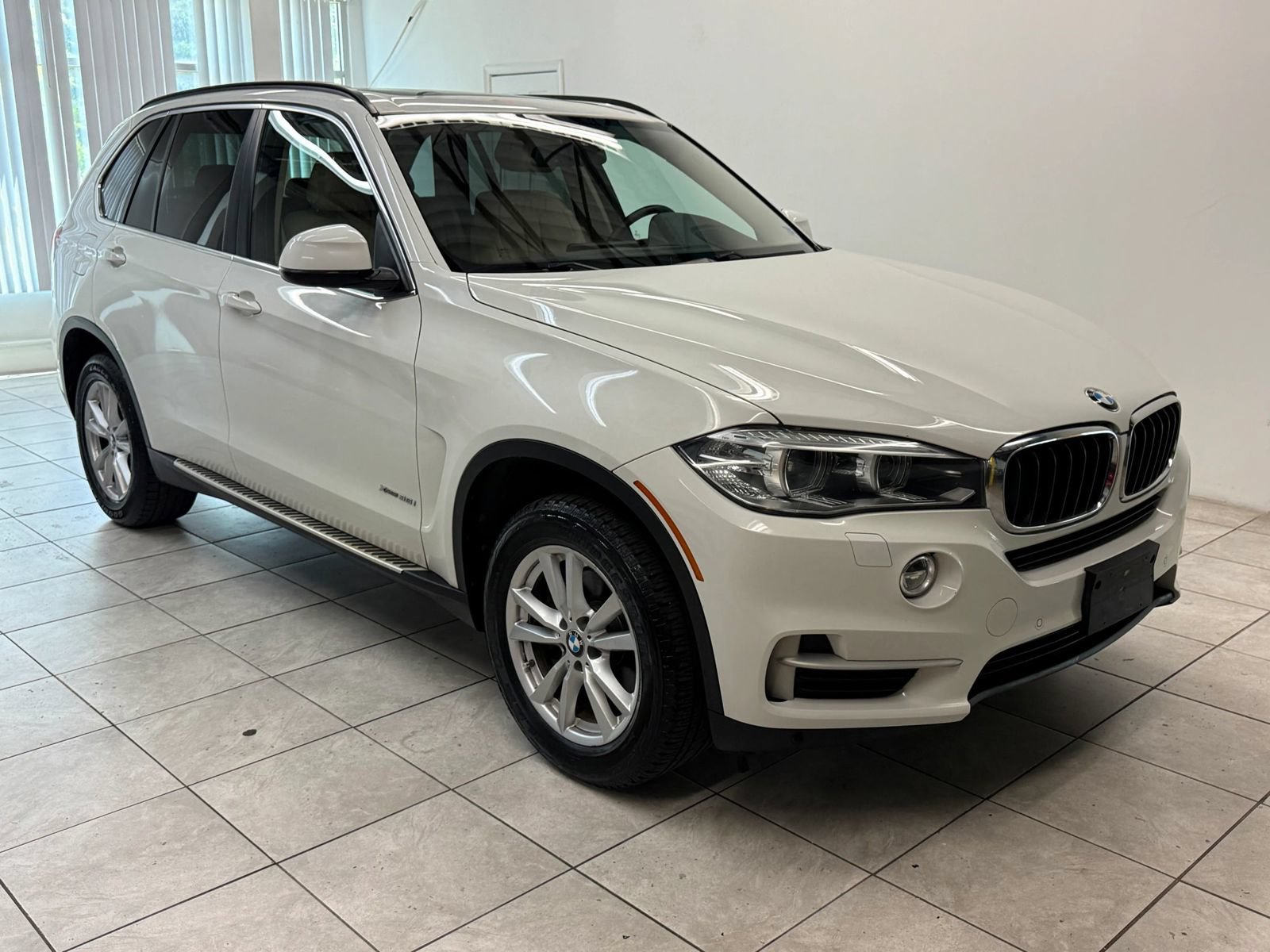 Used 2014 BMW X5 xDrive35i AWD/4WD image 1