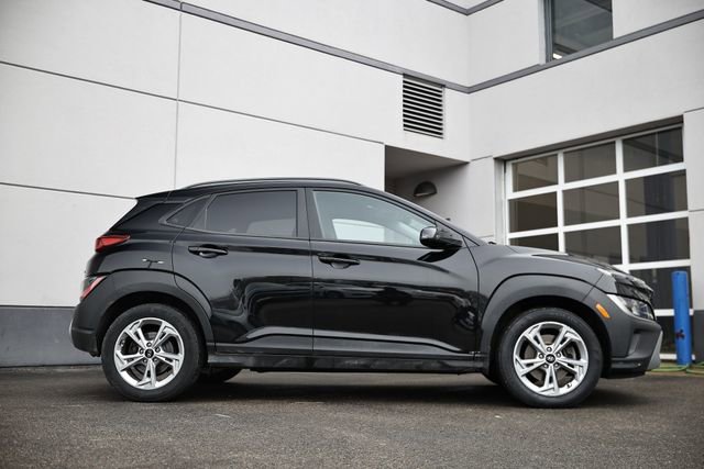 Used 2023 Hyundai Kona SEL image 4