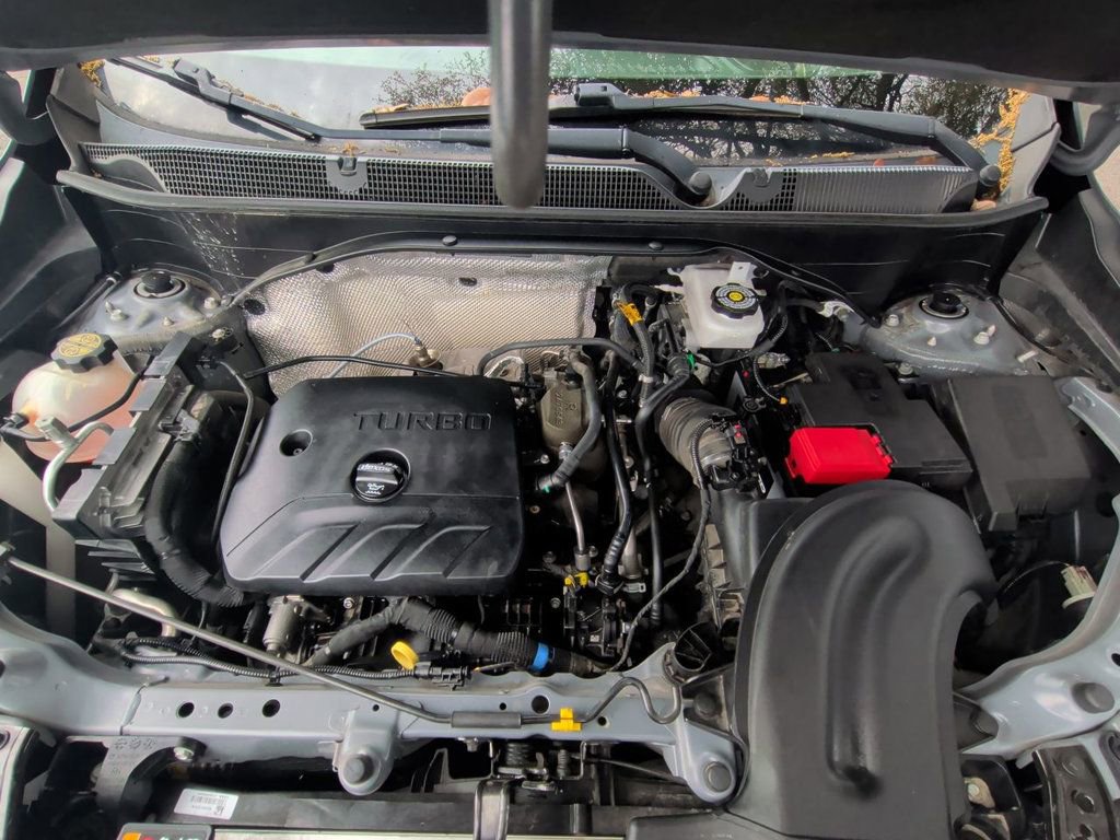 Used 2022 Buick Encore GX Select w/ Sport Touring Package image 11