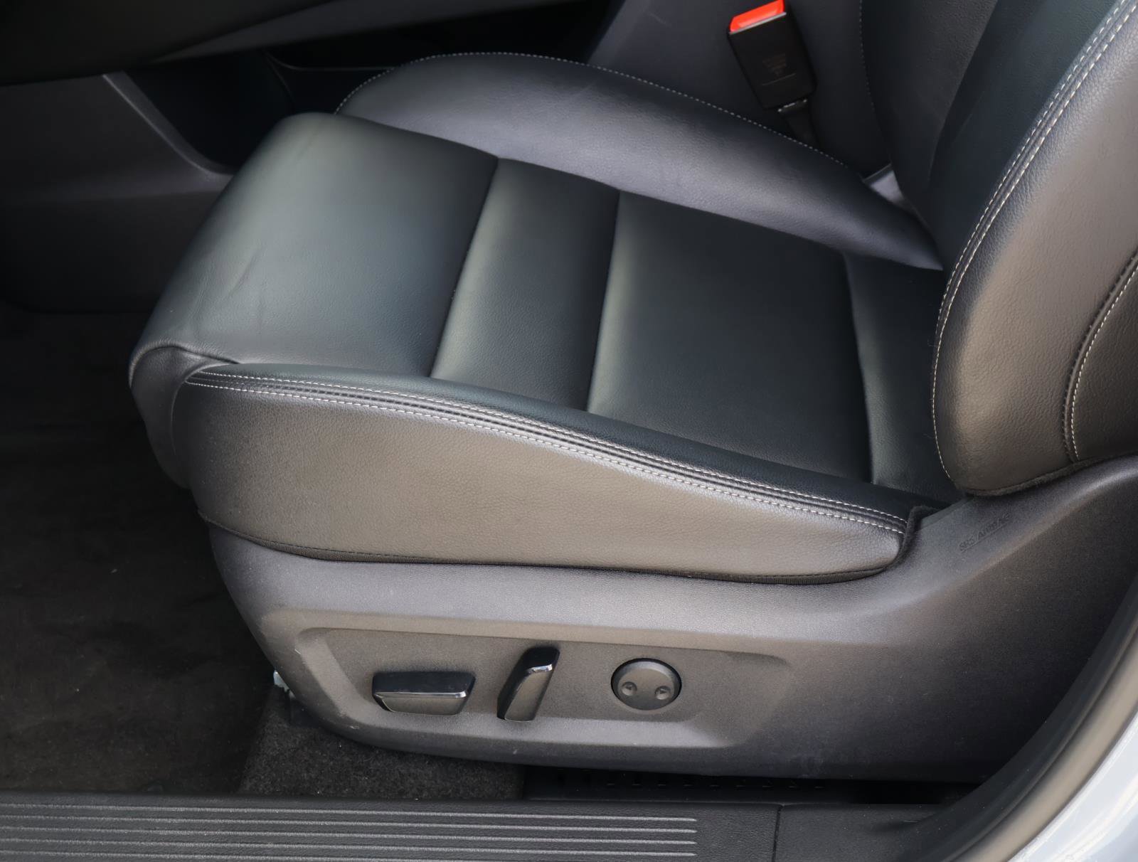 Used 2021 Nissan Rogue SL w/ Premium Package image 15