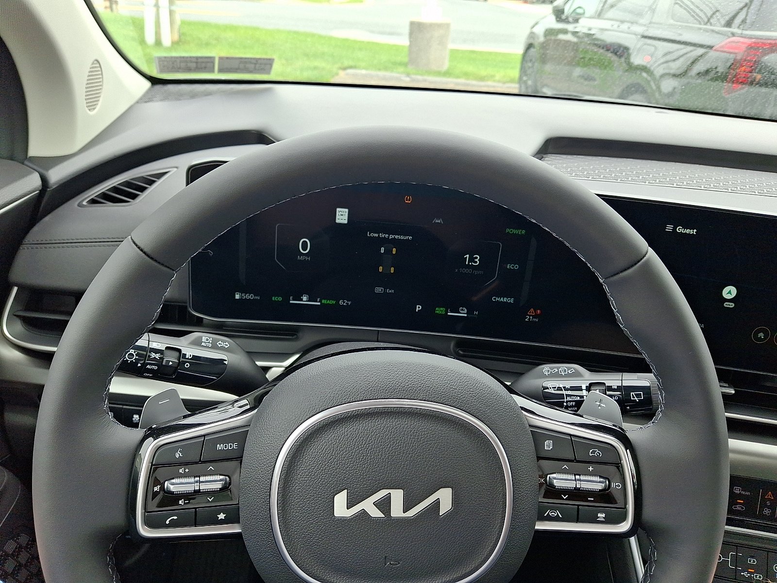 New 2026 Kia Carnival SX w/ SX Dark Edition Package FWD image 14