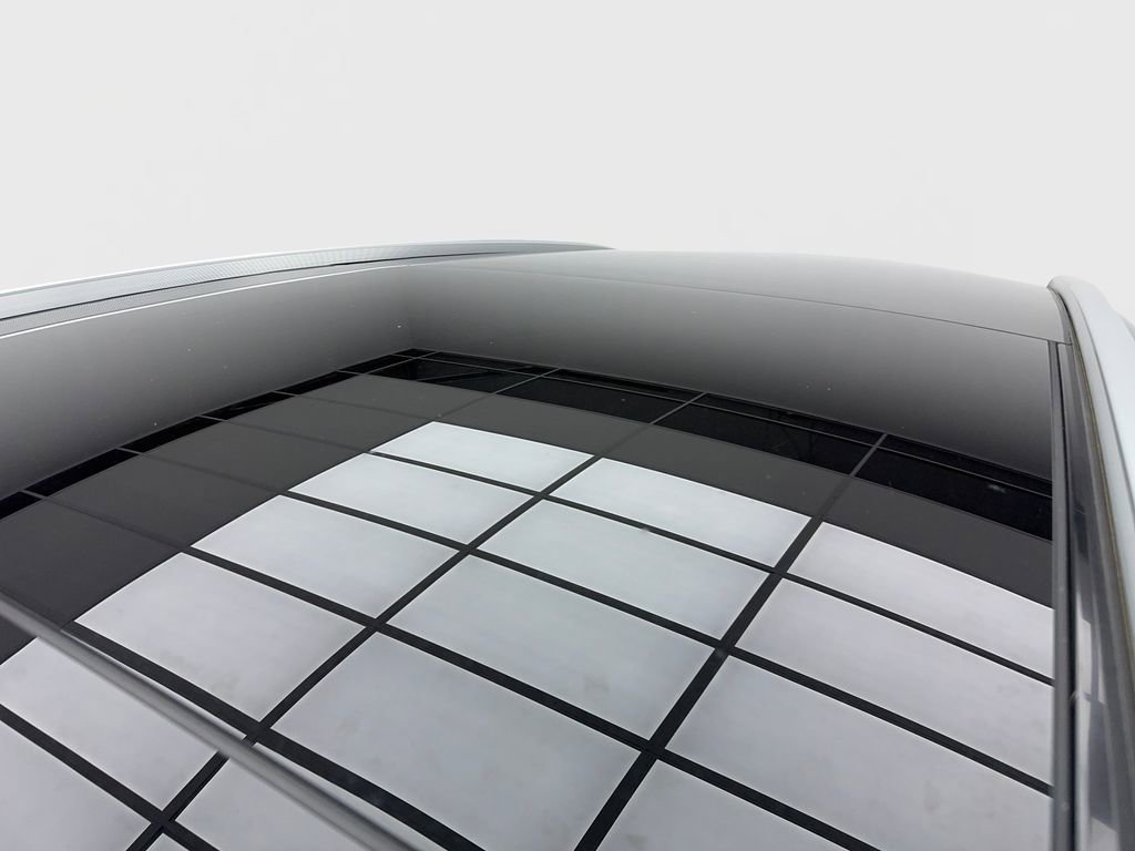 Used 2024 Mercedes-Benz GLC 300 4MATIC image 13