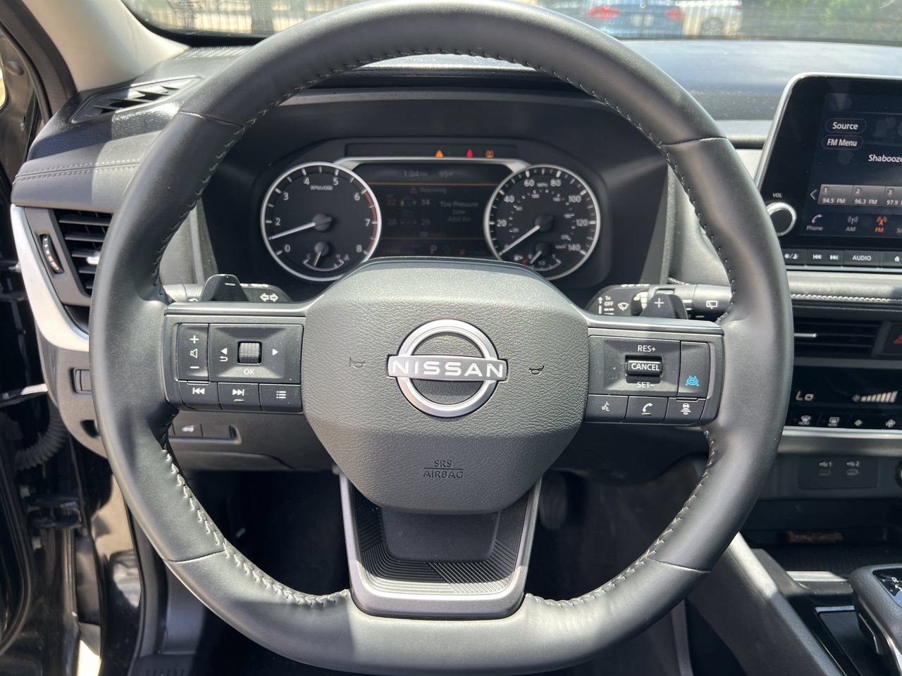 Used 2025 Nissan Rogue SV AWD/4WD image 7