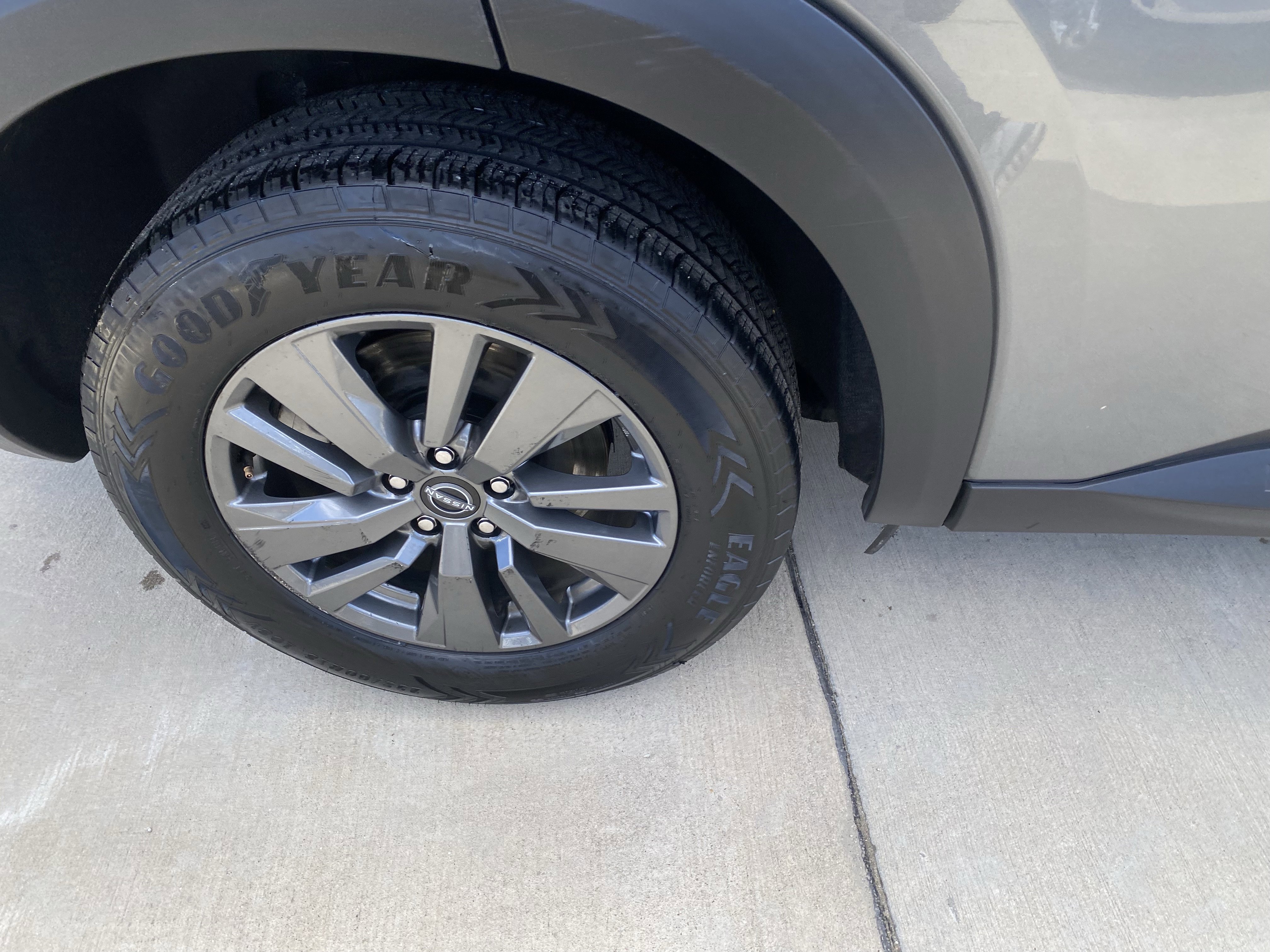 Used 2024 Nissan Pathfinder S image 5