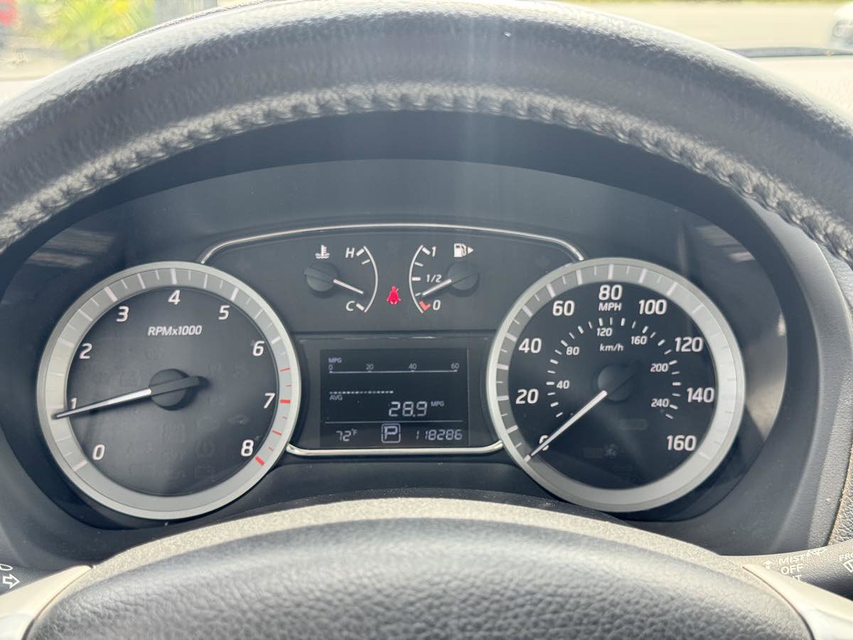 Used 2015 Nissan Sentra SR w/ Navigation Package FWD image 43