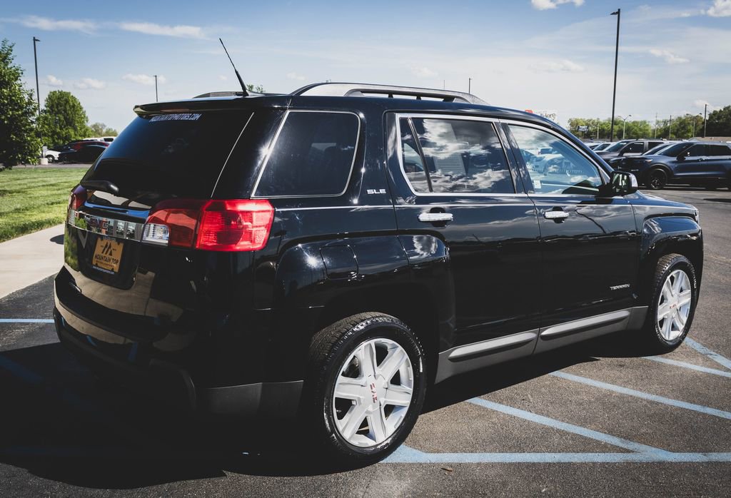 Used 2011 GMC Terrain SLE FWD image 28