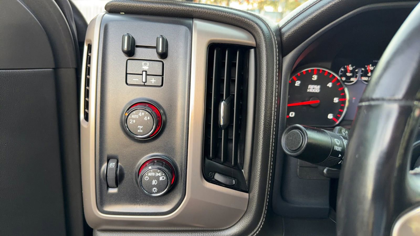 Used 2016 GMC Sierra 1500 Denali w/ Denali Ultimate Package image 17