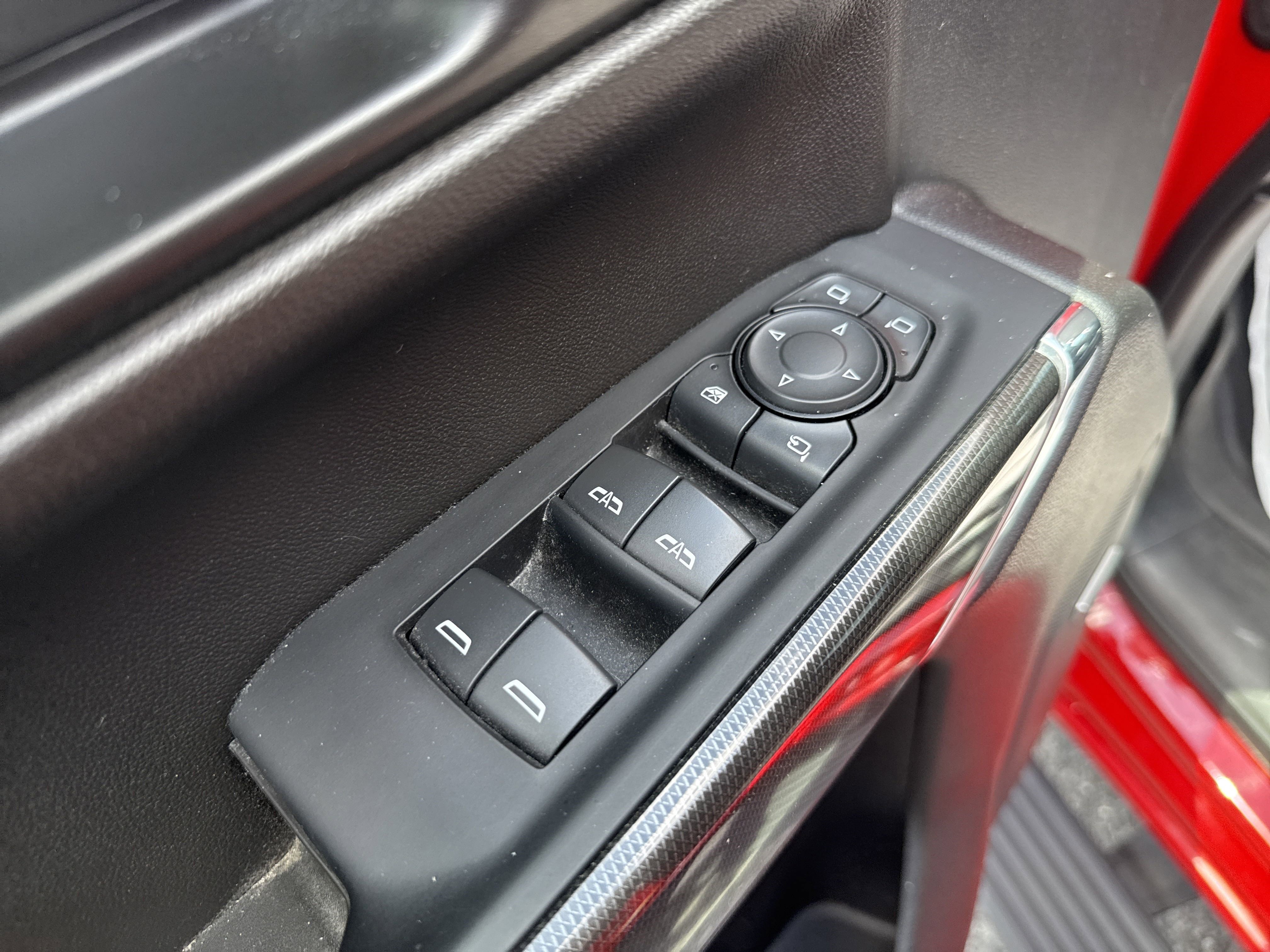 Used 2022 GMC Sierra 1500 AT4 w/ AT4 Preferred Package image 16