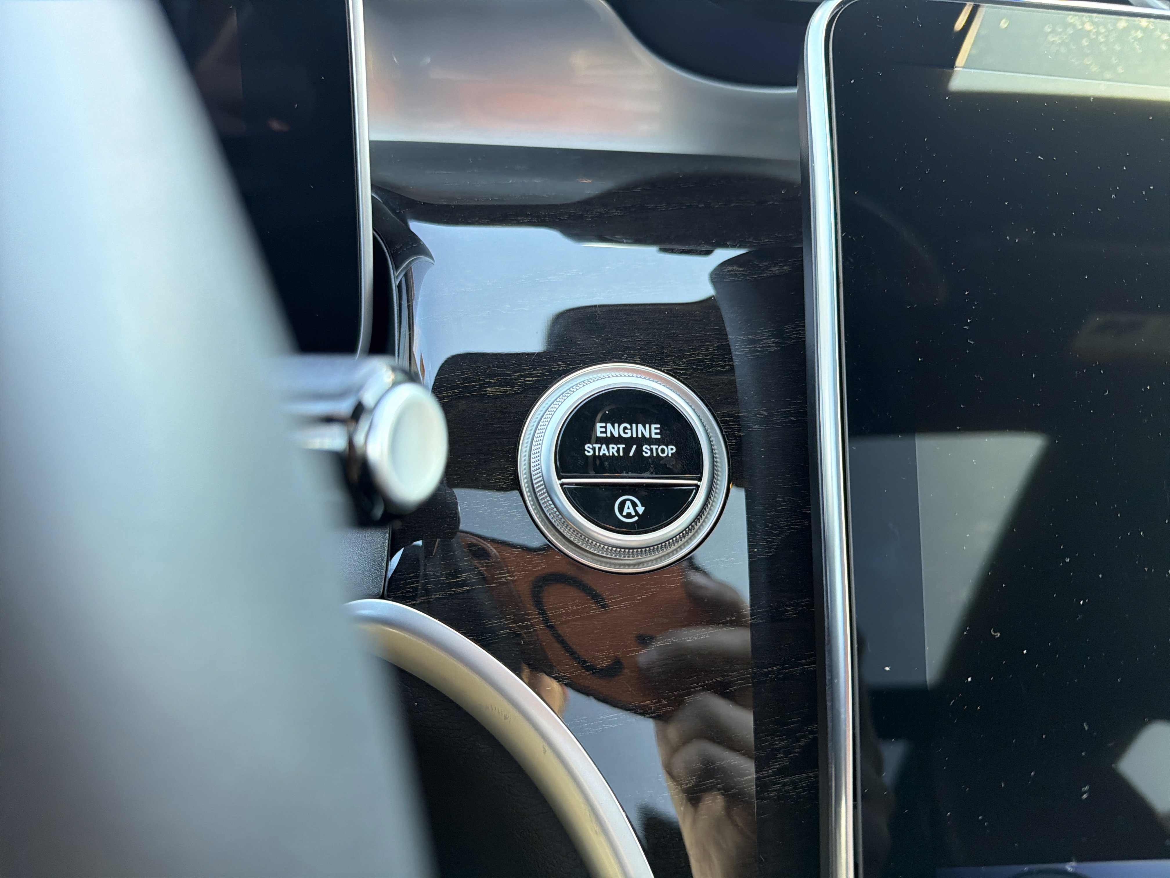 Certified 2025 Mercedes-Benz GLC 300 4MATIC image 19