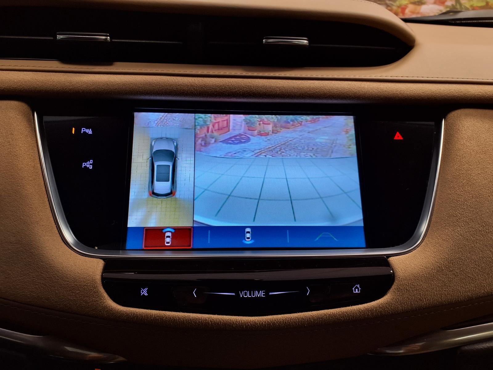 Used 2018 Cadillac XT5 Platinum w/ Driver Assist Package AWD/4WD image 27