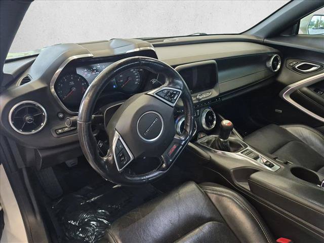 Used 2016 Chevrolet Camaro SS RWD image 10