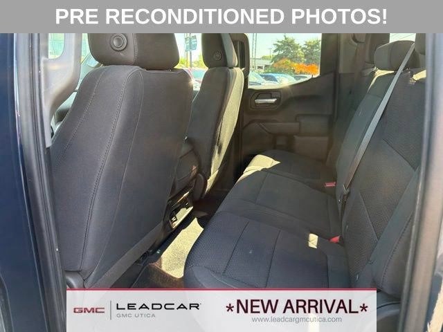 Used 2020 Chevrolet Silverado 1500 Custom w/ Custom Value Package AWD/4WD image 16