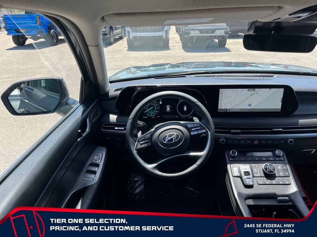 Used 2024 Hyundai Palisade Limited AWD/4WD image 14