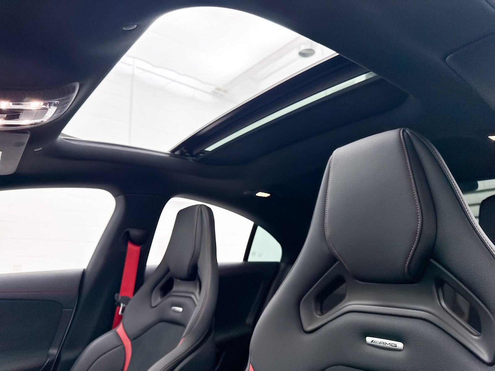 Used 2025 Mercedes-Benz CLA 45 AMG 4MATIC image 4