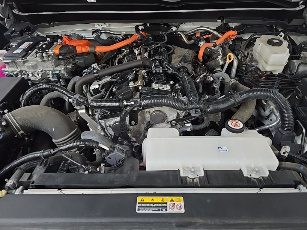 Used 2024 Toyota Tacoma TRD Sport w/ TRD Sport Premium Package AWD/4WD image 13