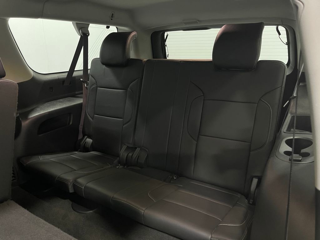 Used 2017 Chevrolet Suburban LT image 31