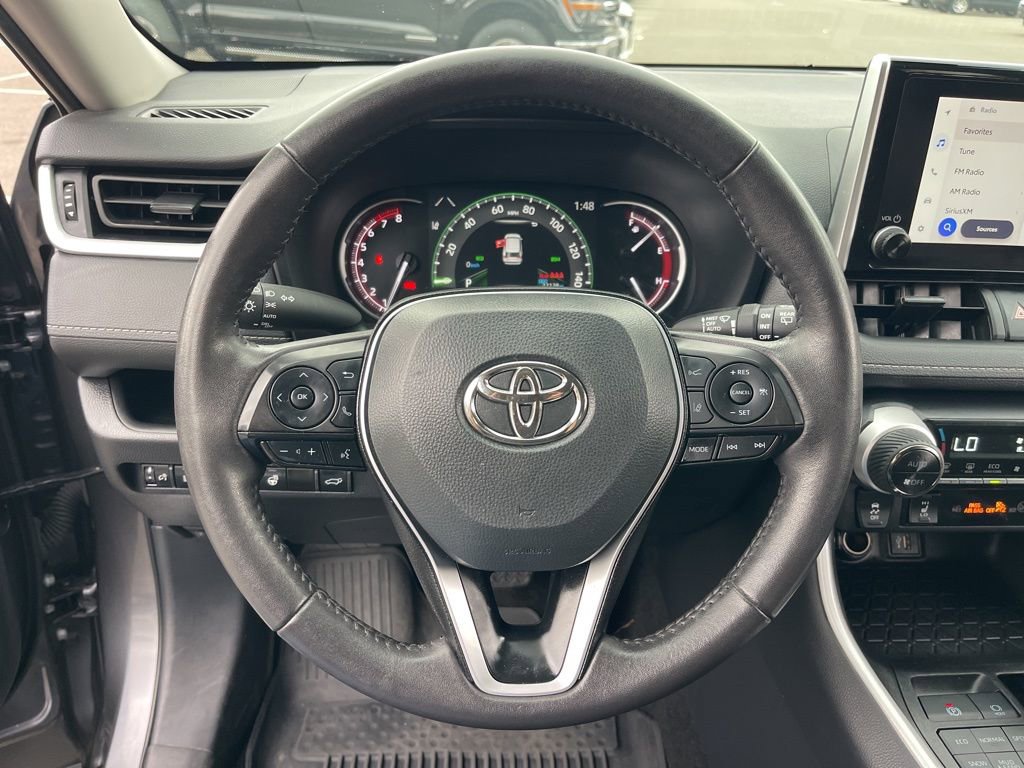 Used 2025 Toyota RAV4 XLE w/ Convenience Package image 16