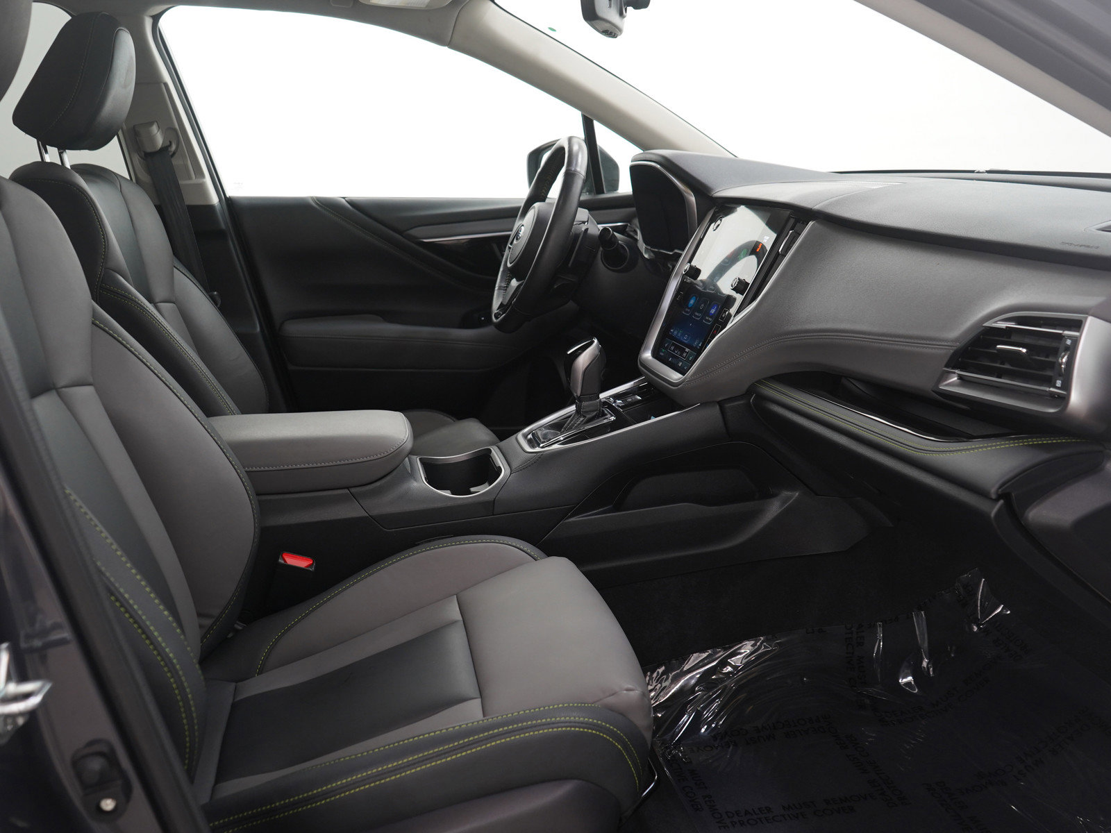 Used 2025 Subaru Outback Onyx Edition image 13