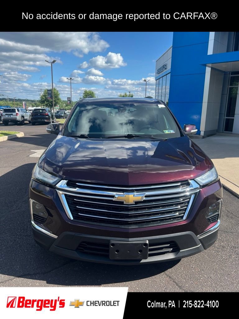 Used 2023 Chevrolet Traverse LT AWD/4WD image 2