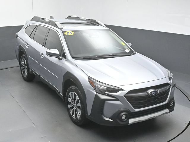 Certified 2025 Subaru Outback Touring w/ Popular Package #2 AWD/4WD image 43