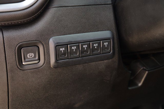 Used 2022 Chevrolet Silverado 3500 LT w/ Convenience Package AWD/4WD image 29