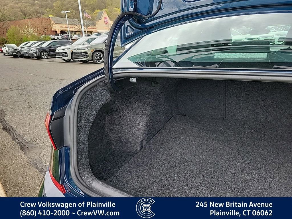 Certified 2022 Volkswagen Passat 2.0T SE FWD image 48