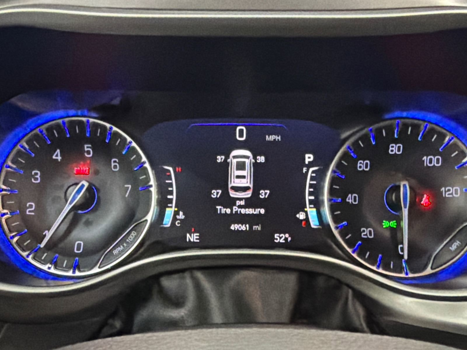 Used 2024 Chrysler Pacifica Touring-L image 25