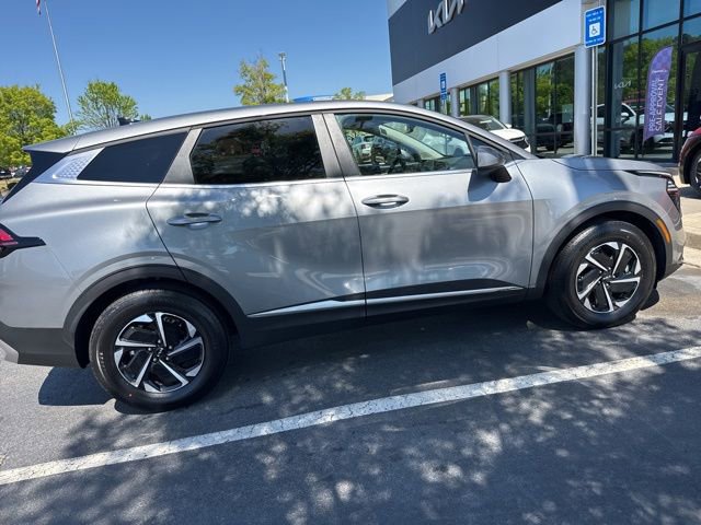 Certified 2025 Kia Sportage LX image 6
