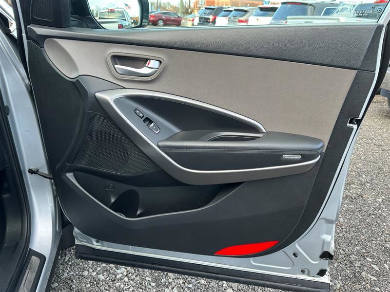 Used 2013 Hyundai Santa Fe Limited AWD/4WD image 16