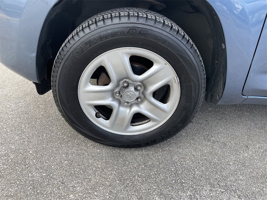Used 2007 Toyota RAV4 4WD image 9