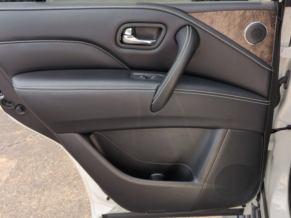 Used 2023 INFINITI QX80 Premium Select w/ Cargo Package AWD/4WD image 30