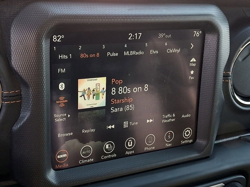 Used 2023 Jeep Gladiator Overland image 16