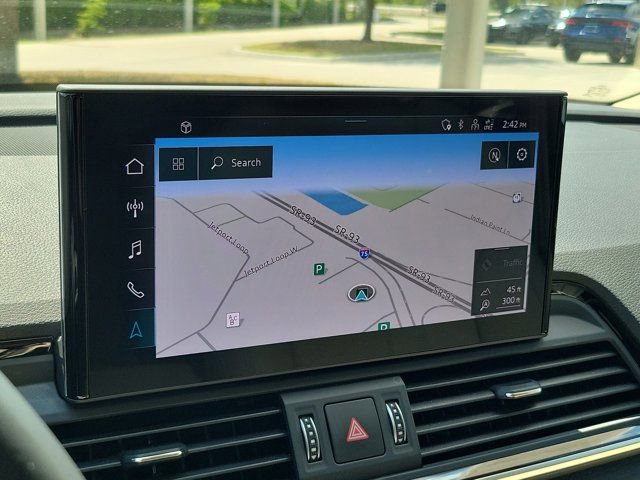 Used 2021 Audi Q5 Prestige w/ Prestige Package image 26
