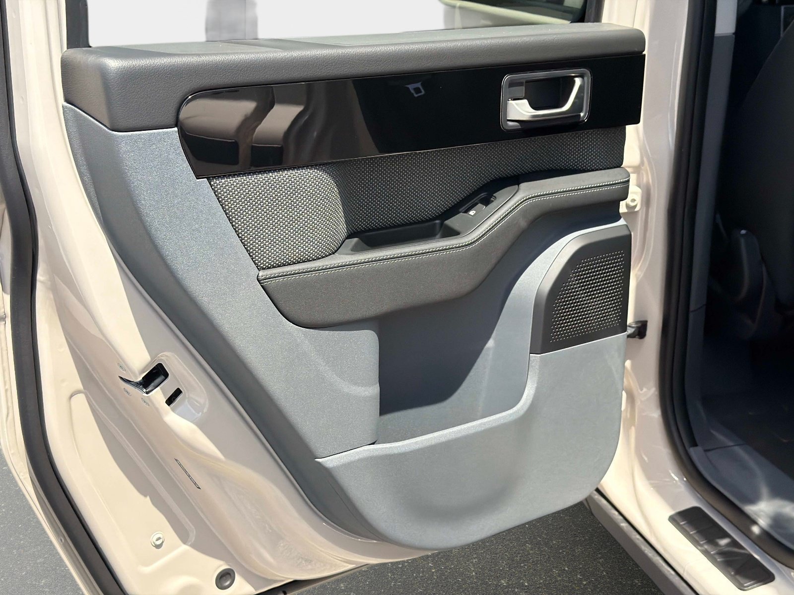 New 2026 INEOS Grenadier Quartermaster AWD/4WD image 10