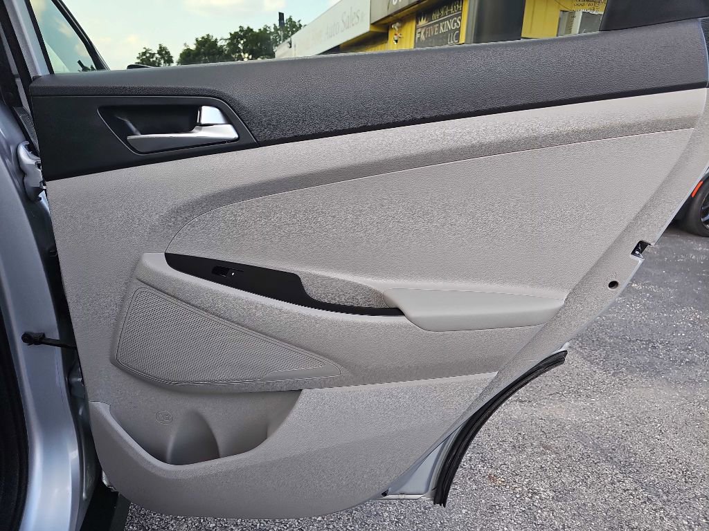 Used 2019 Hyundai Tucson SE image 40