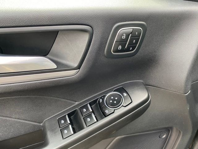 Used 2023 Ford Escape Platinum AWD/4WD image 16