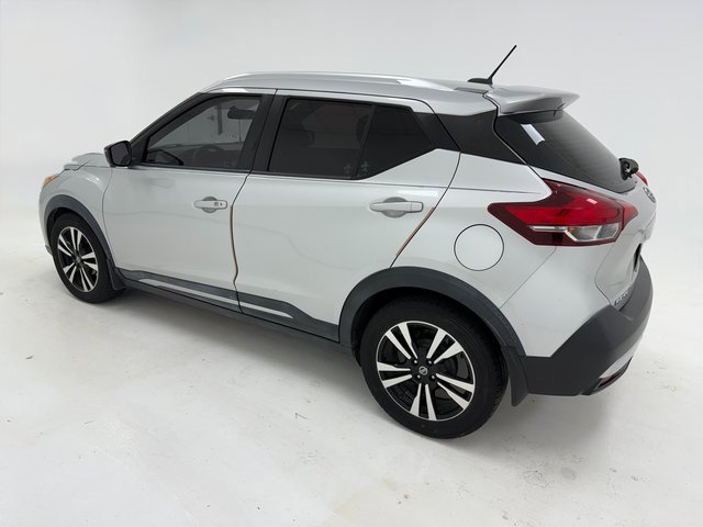 Used 2018 Nissan Kicks SR image 17