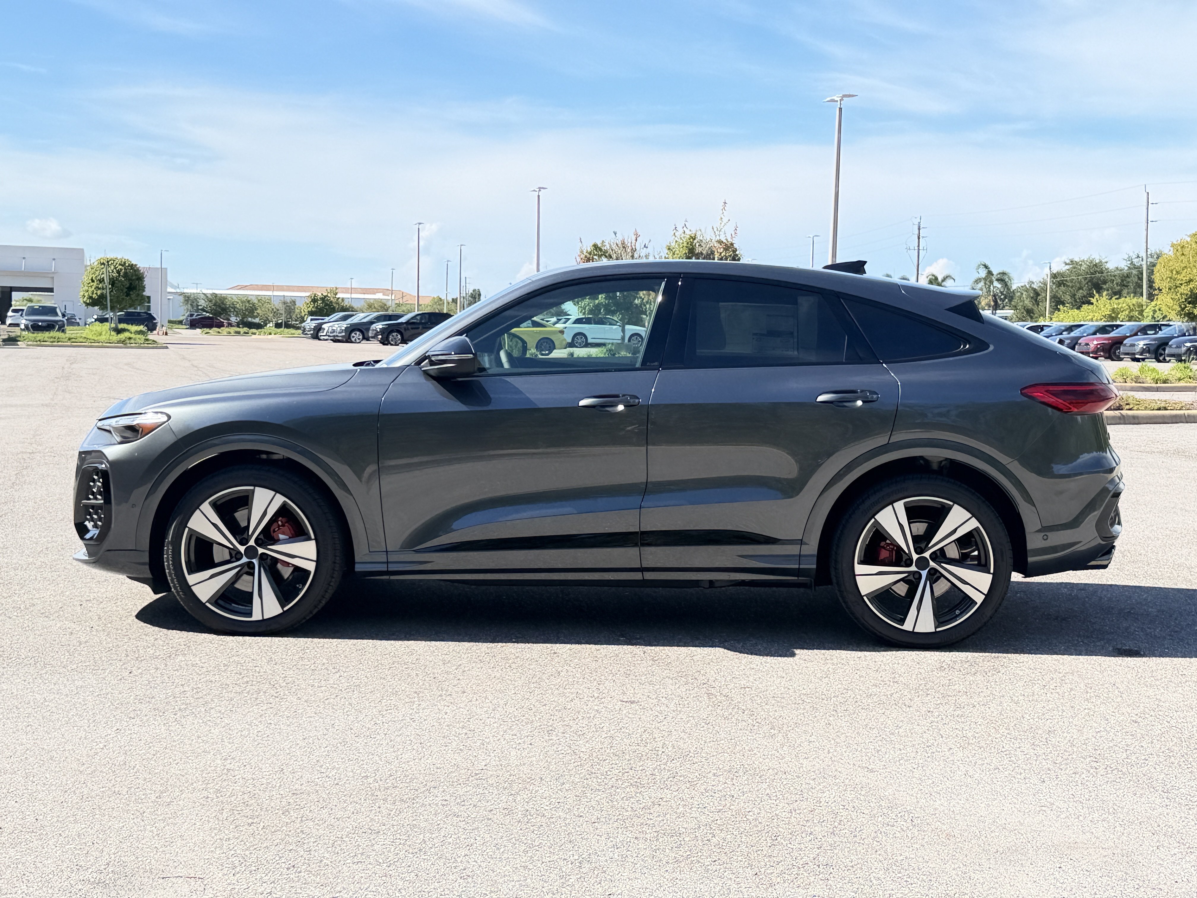 New 2026 Audi SQ5 Premium Plus AWD/4WD image 4