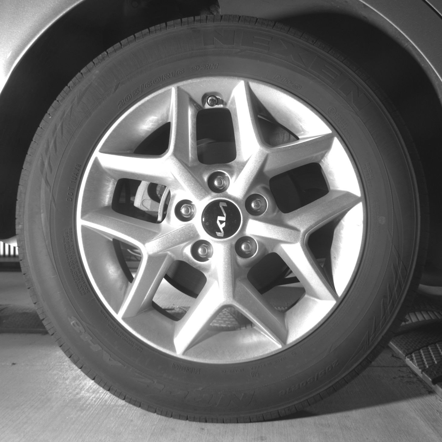 Used 2025 Kia Soul LX w/ LX Technology Package FWD image 15