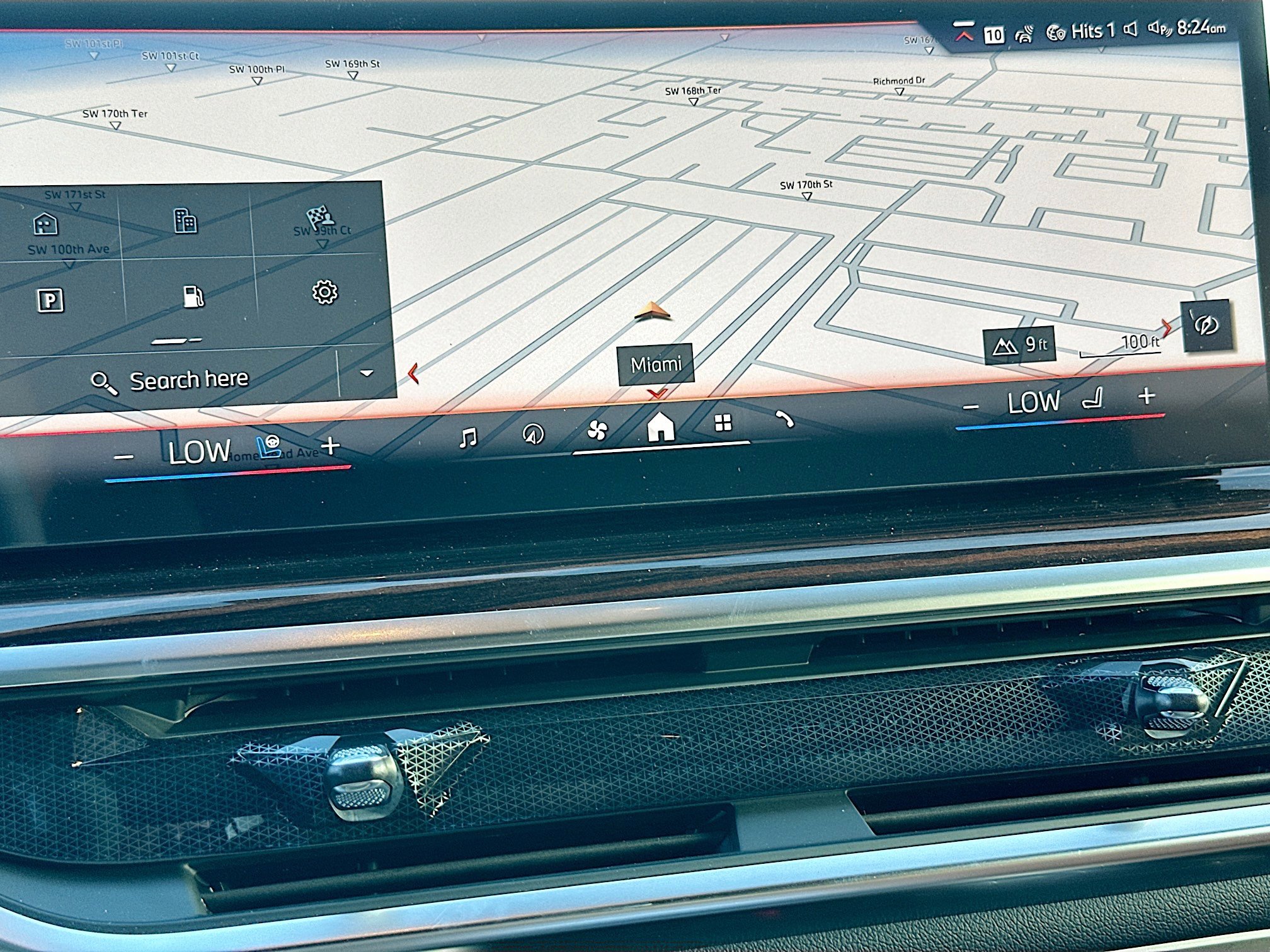 New 2026 BMW X5 xDrive50e w/ Climate Comfort Package image 10